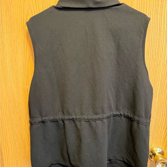 Kohl's Black Sleeveless Cardigan Vest With Pockets and Tying Waist - Picture 4 of 5